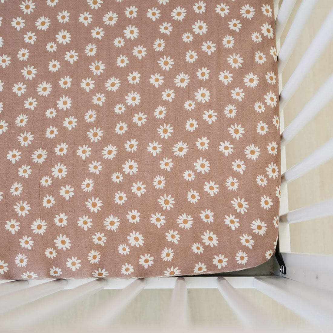 Cotton Muslin Crib Sheet - Daisy Dream